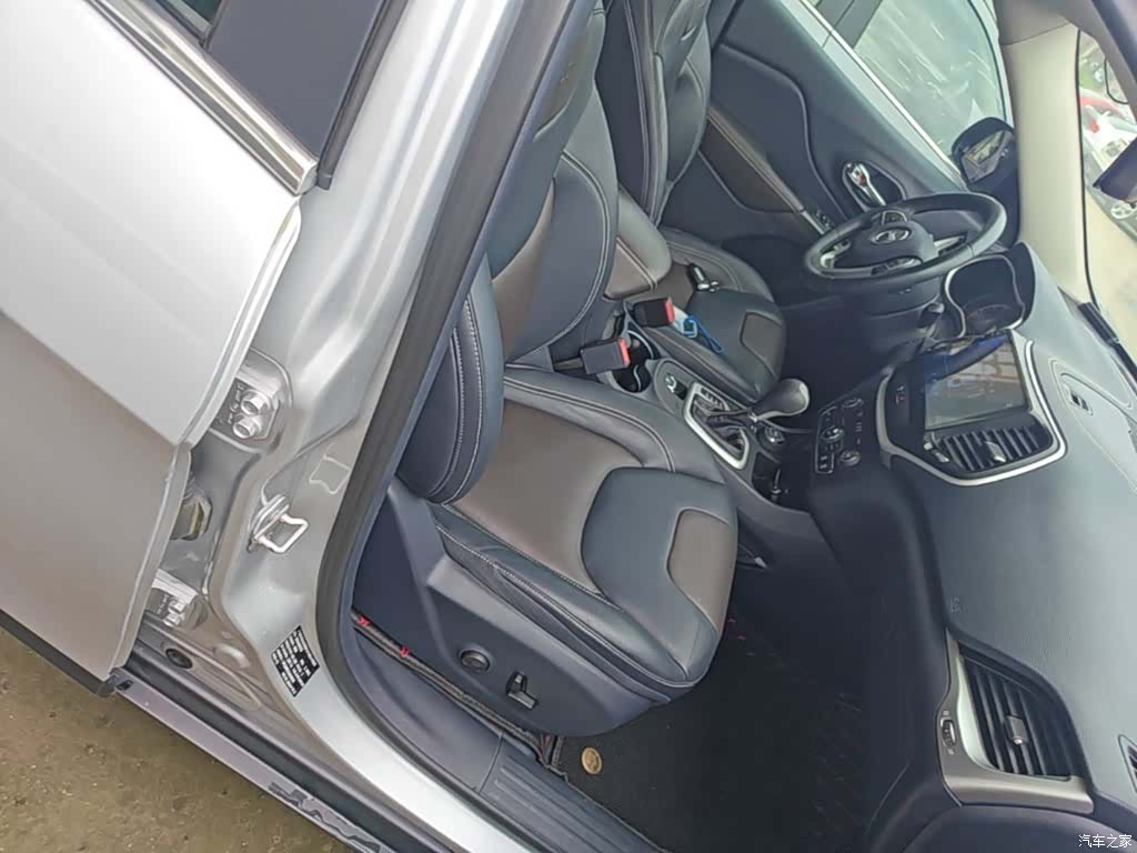 Jeep Cherokee, 2016 25