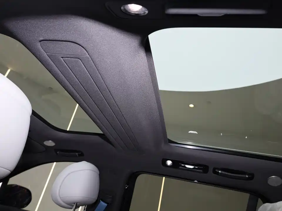 AITO Ask the world M9