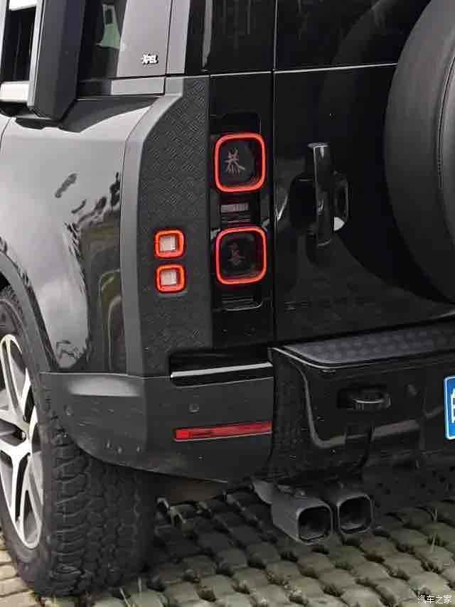 Land Rover Defender, 2021 9
