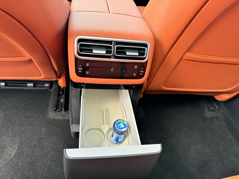 Li Auto Ideal L6