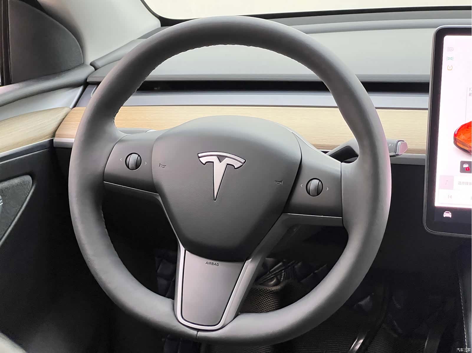 Tesla Model Y, 2021 27