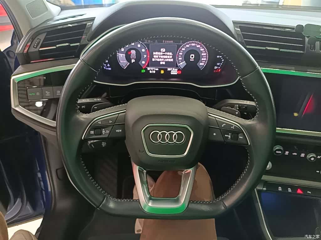 Audi Q3, 2019 11