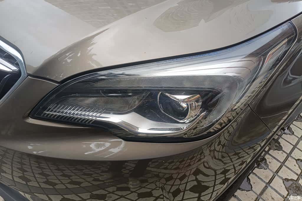 Buick Envision Plus, 2019 все фото