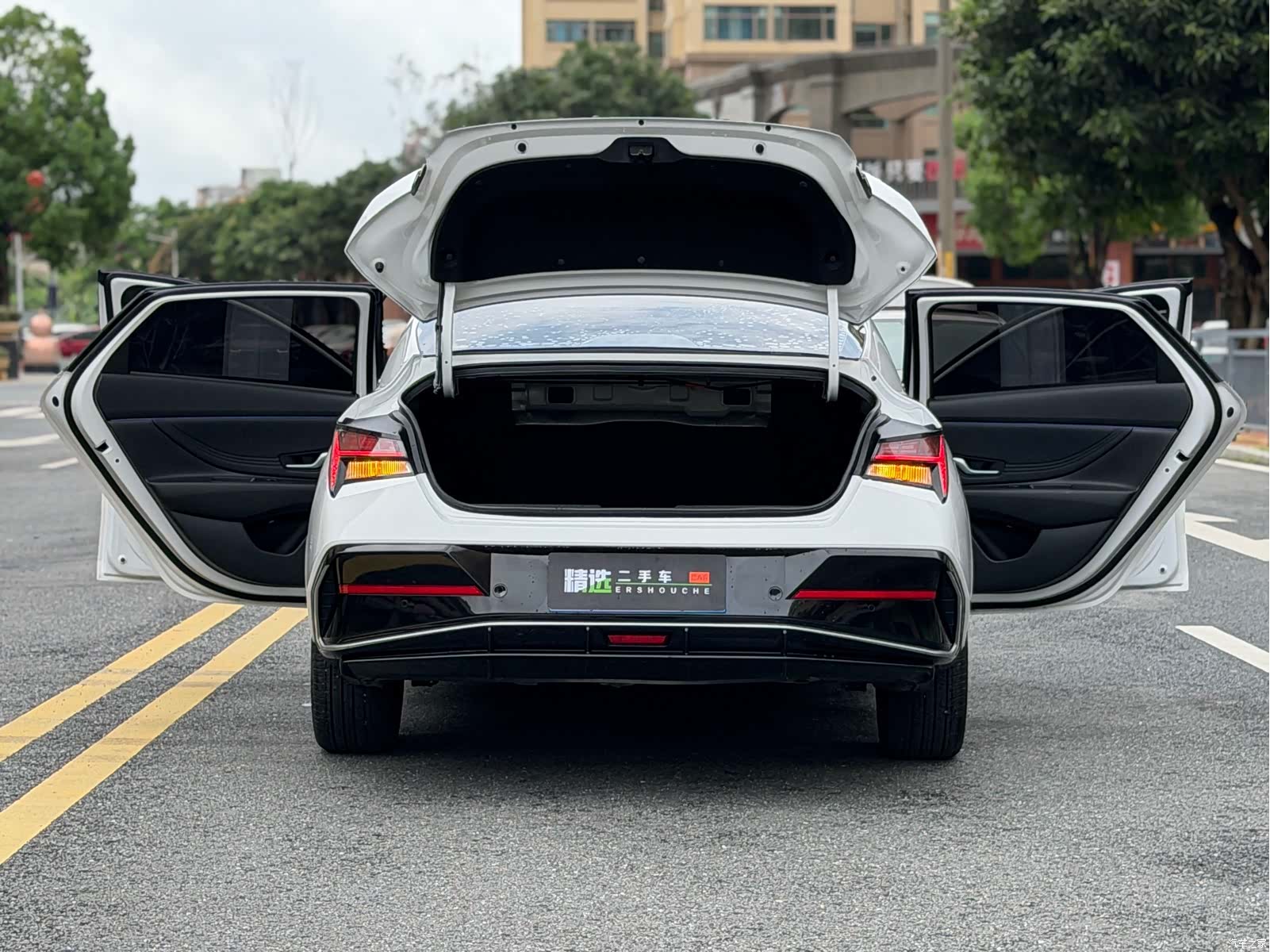 Hyundai Elantra, 2023 18
