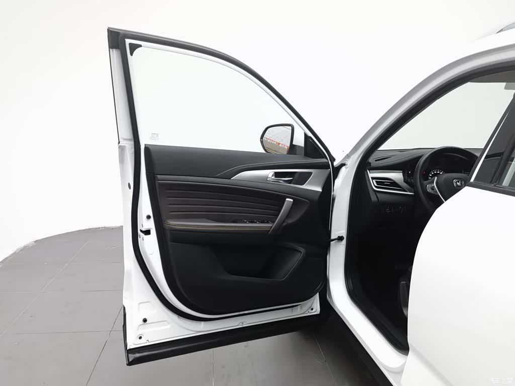 Changan CS35, 2020 8