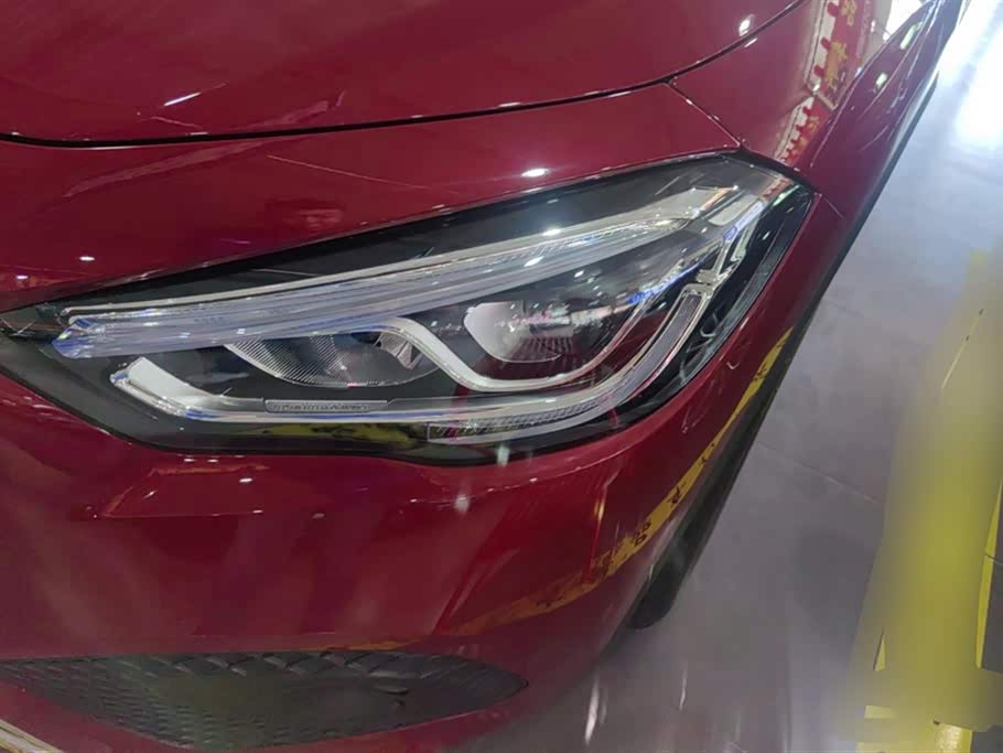Mercedes-Benz GLA Mercedes-Benz GLA