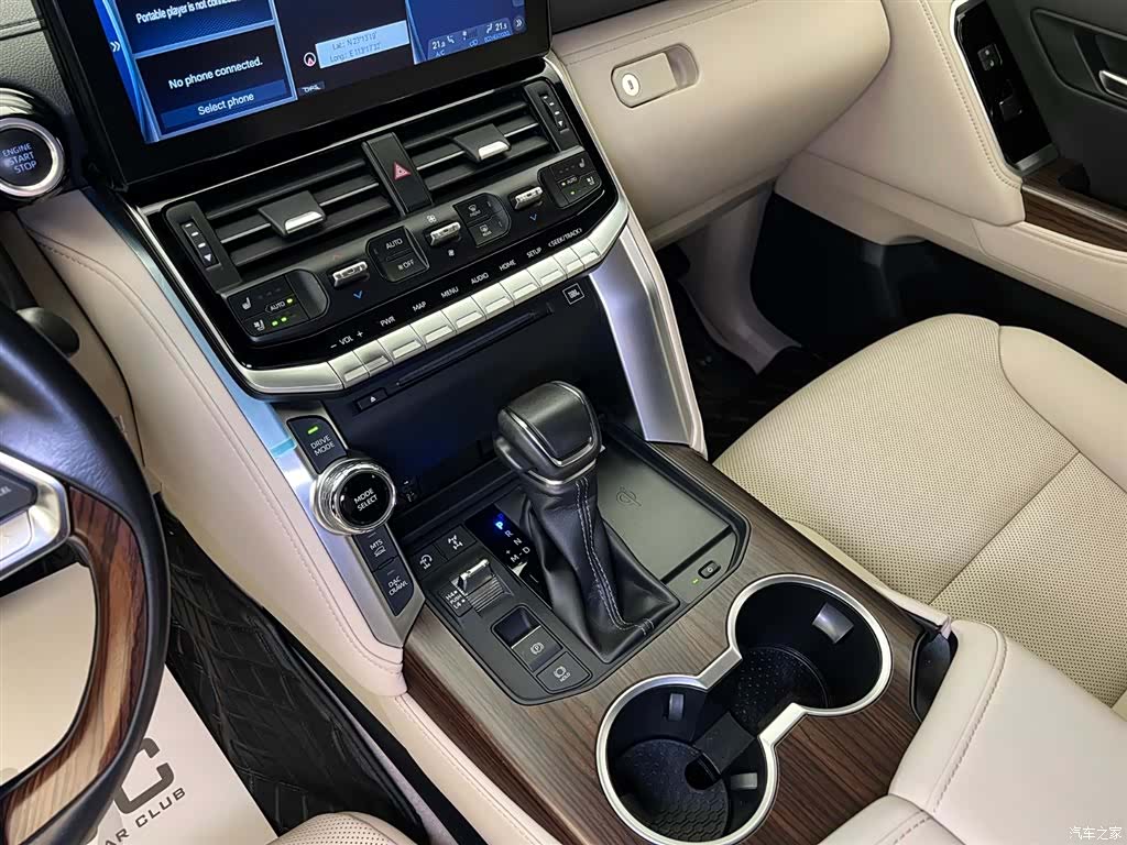 Toyota Land Cruiser, 2023 8