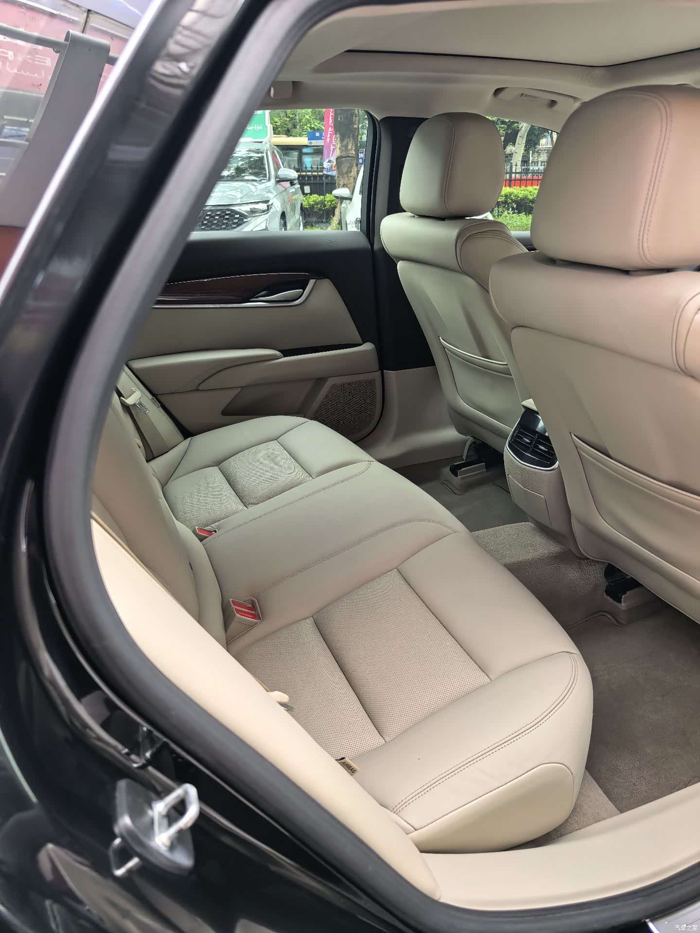 Cadillac XTS, 2017 15