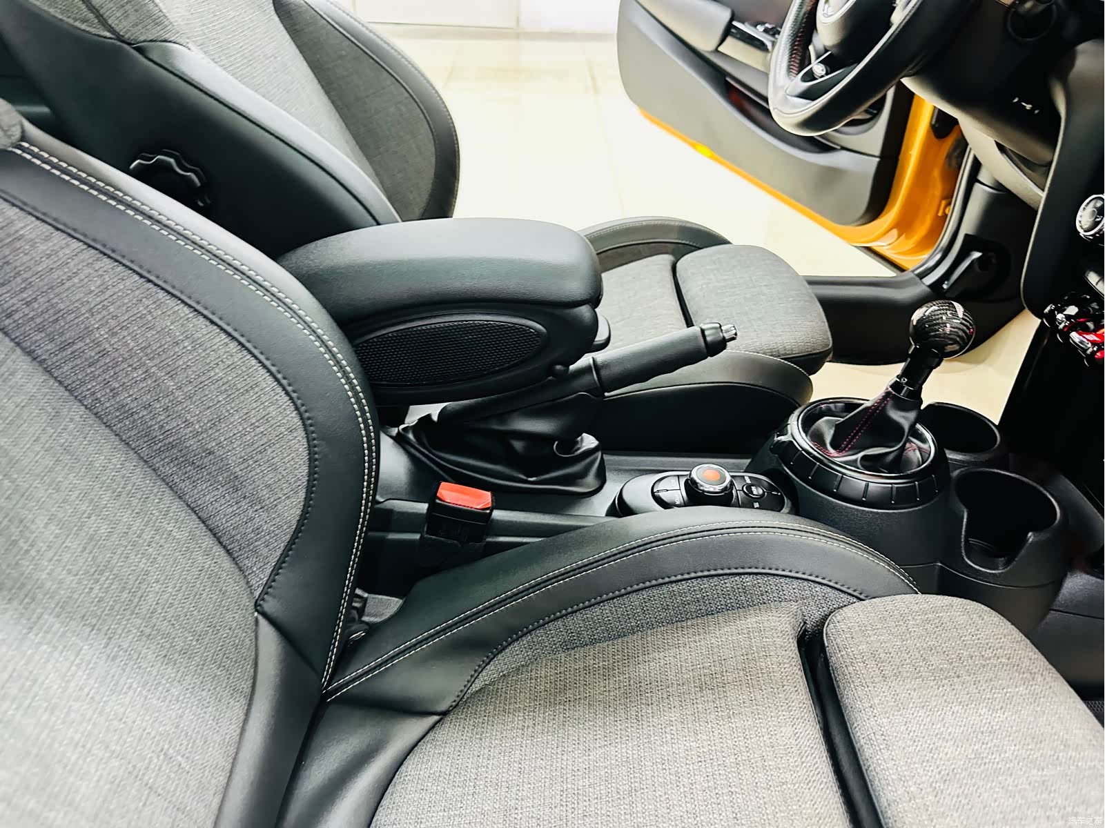 Mini Cooper, 2015 30