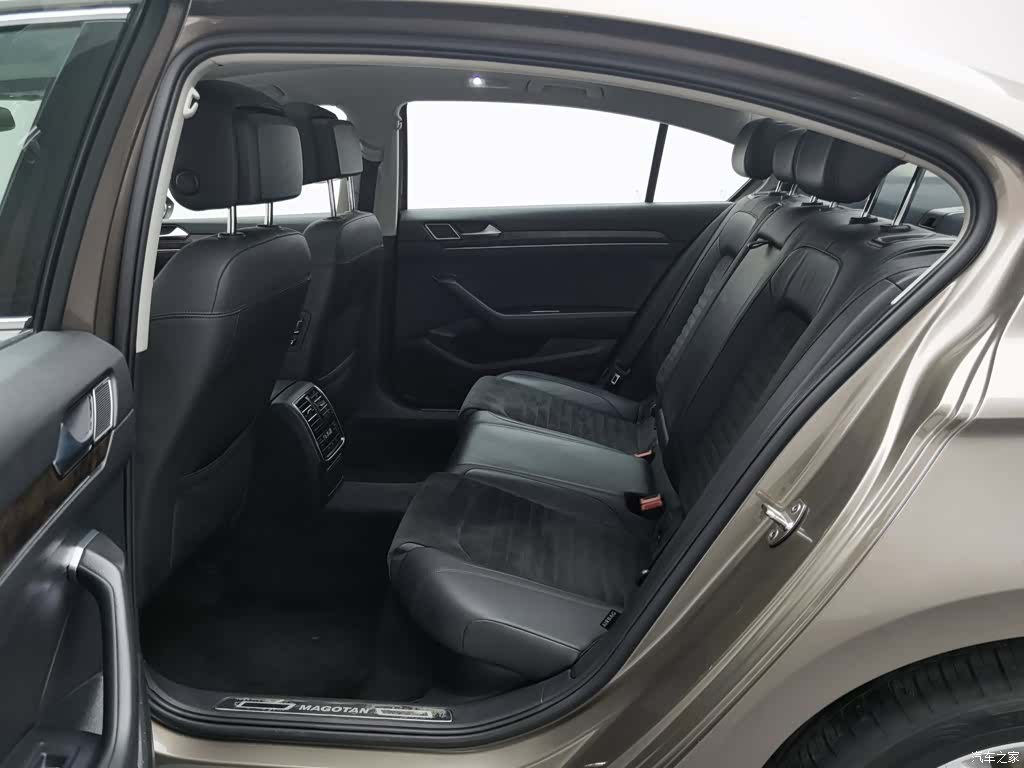 Volkswagen Magotan, 2017 15
