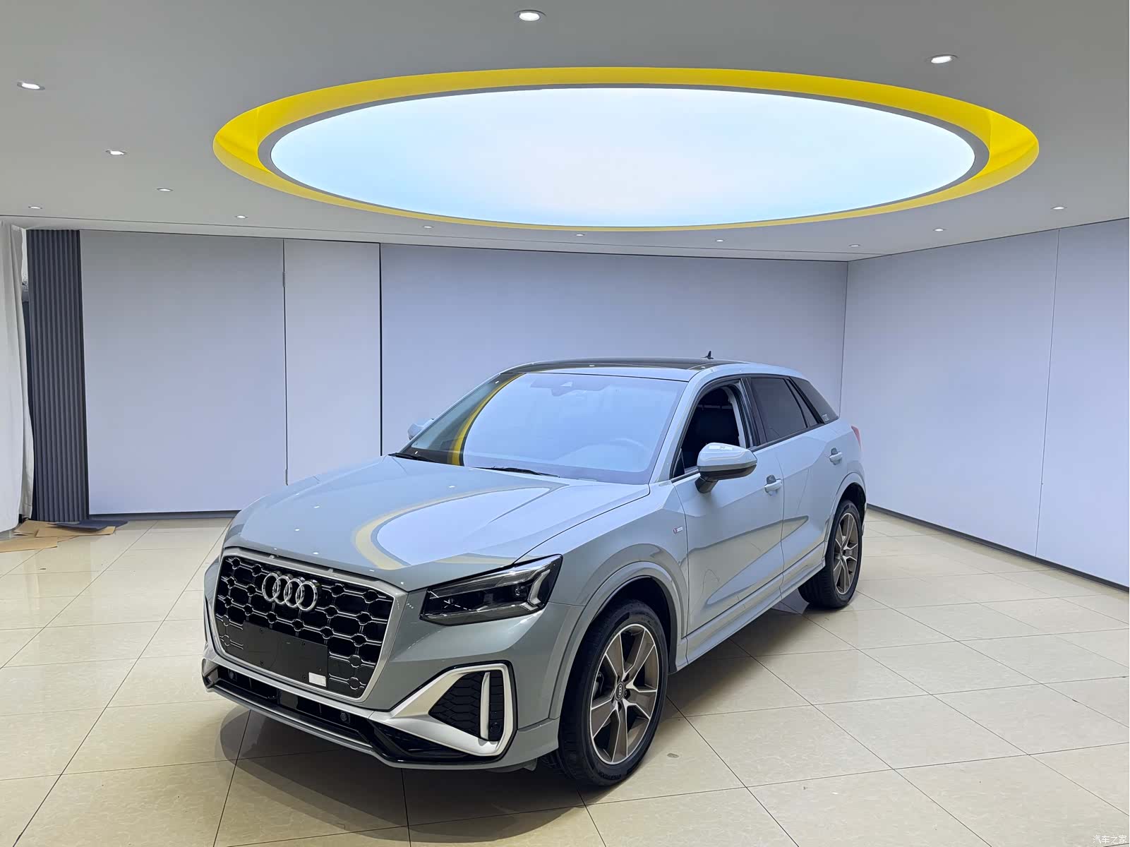 Audi Q2L, 2022 1