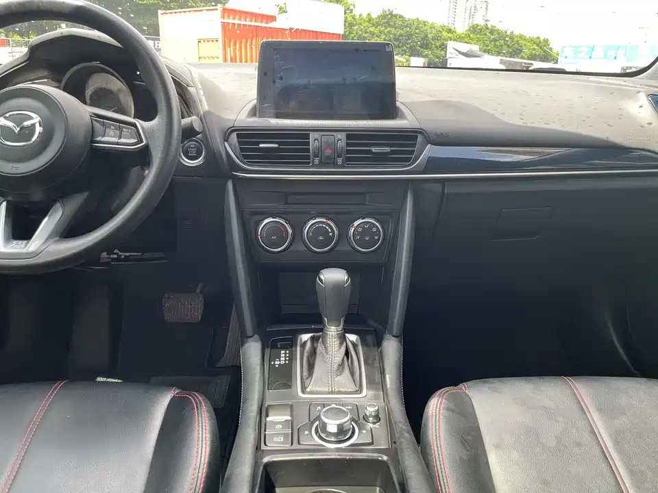 Mazda CX-4