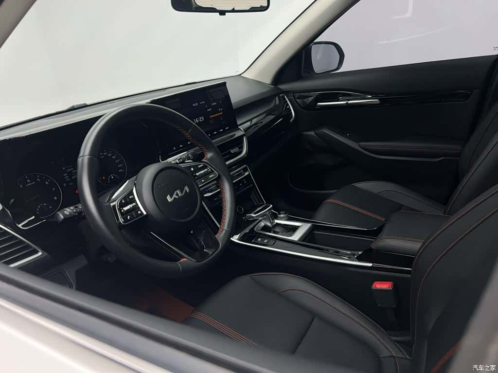 Kia KX3, 2022 8