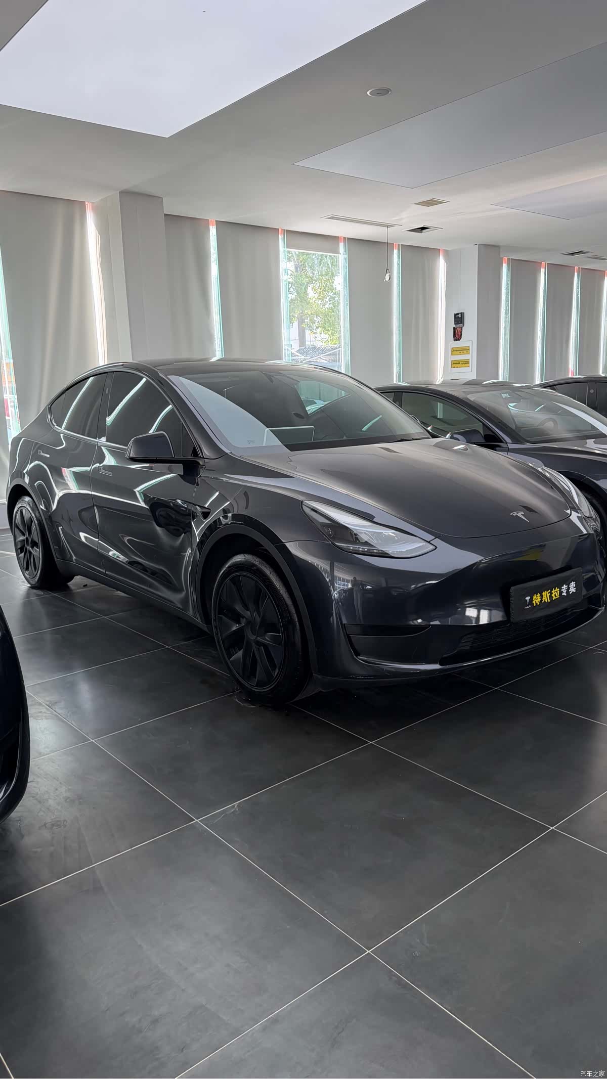 Tesla Model Y, 2024 3