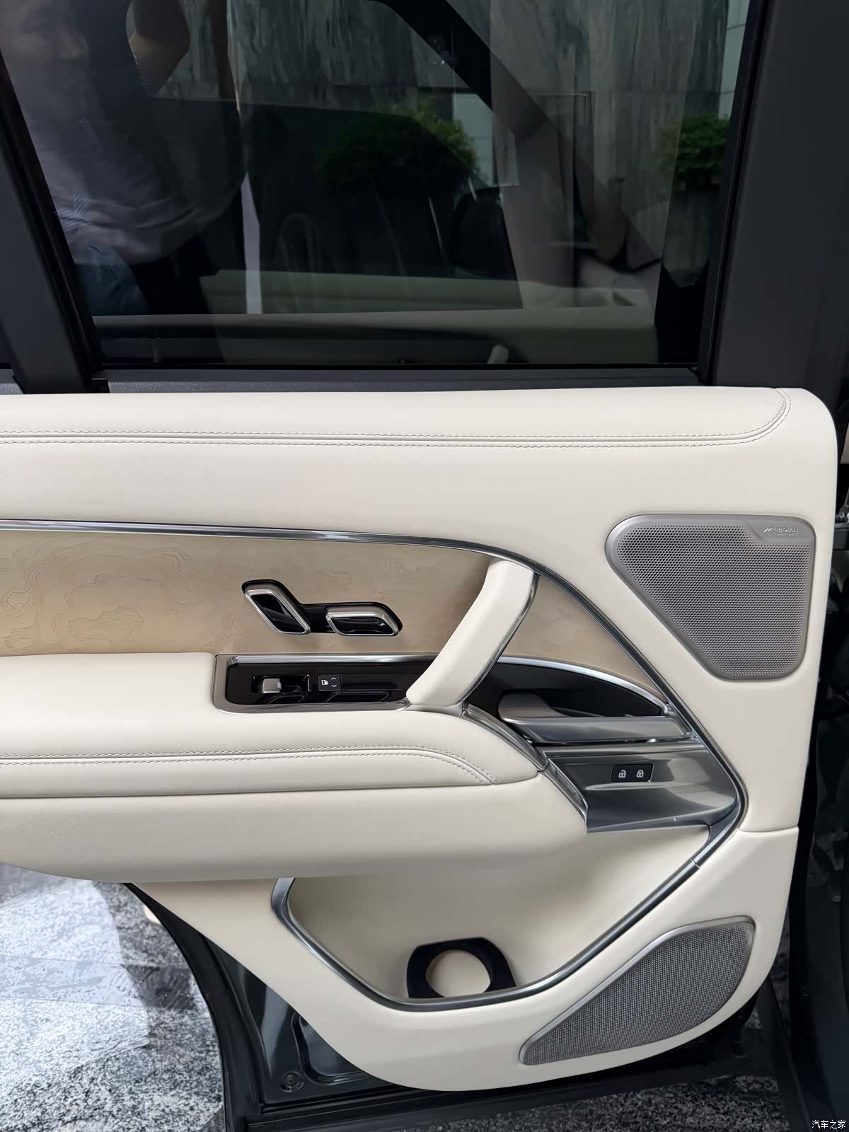 Land Rover Range Rover, 2024 все фото