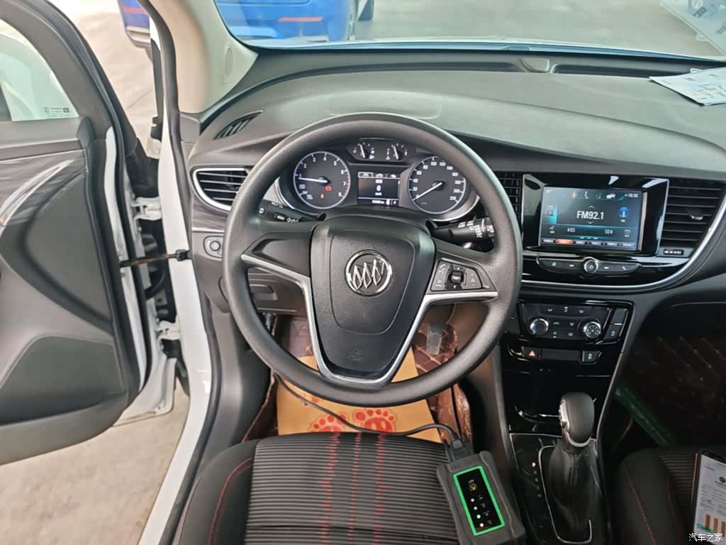 Buick Encore, 2019 11