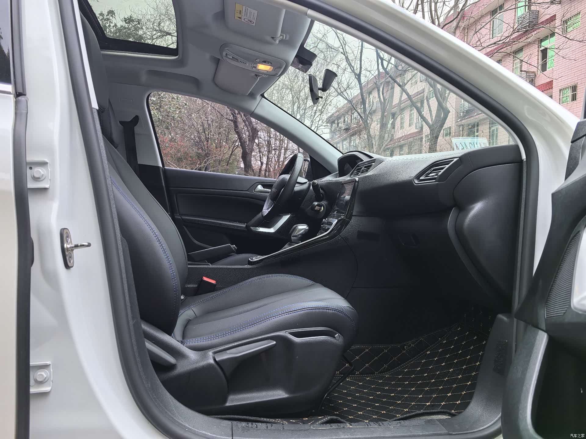 Peugeot 308, 2018 11