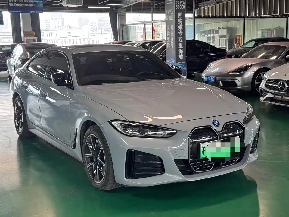 BMW i4