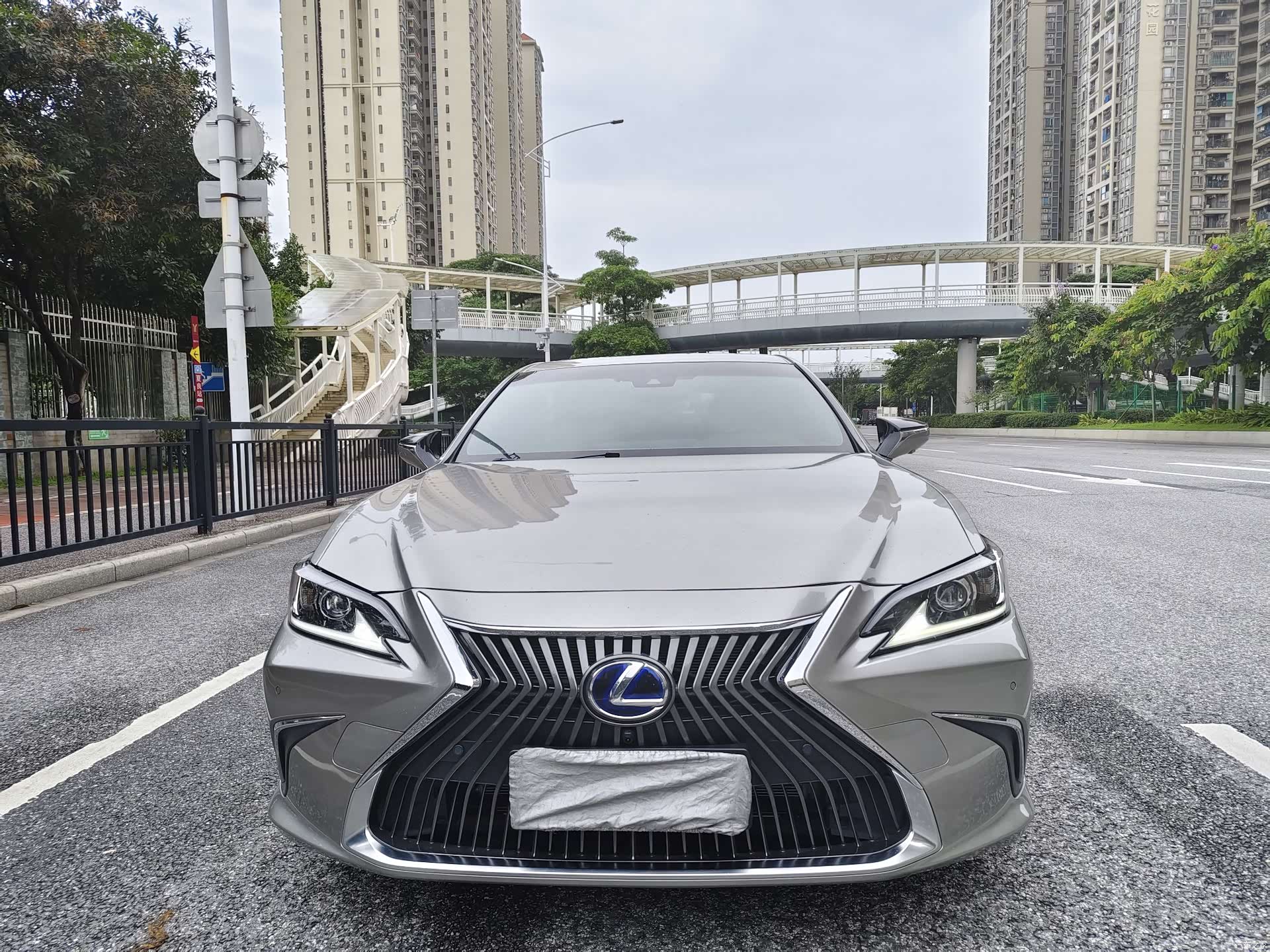 Lexus ES, 2020 все фото