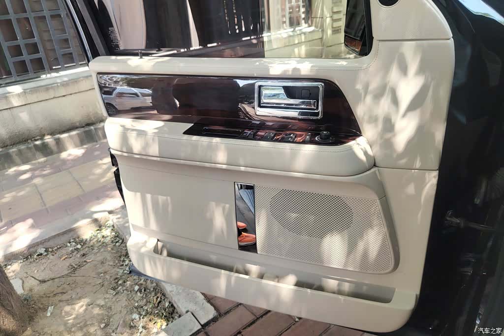 Lincoln Navigator, 2018 7