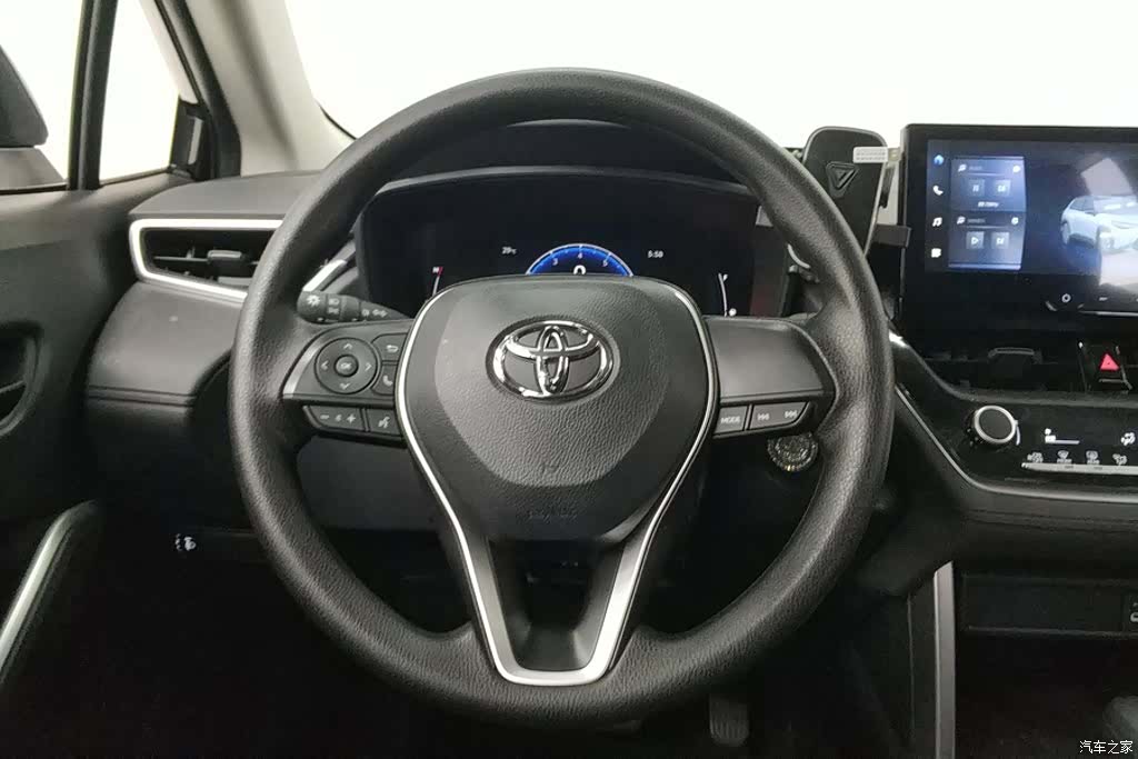 Toyota Frontlander, 2024 15