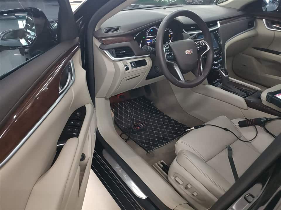 Cadillac XTS