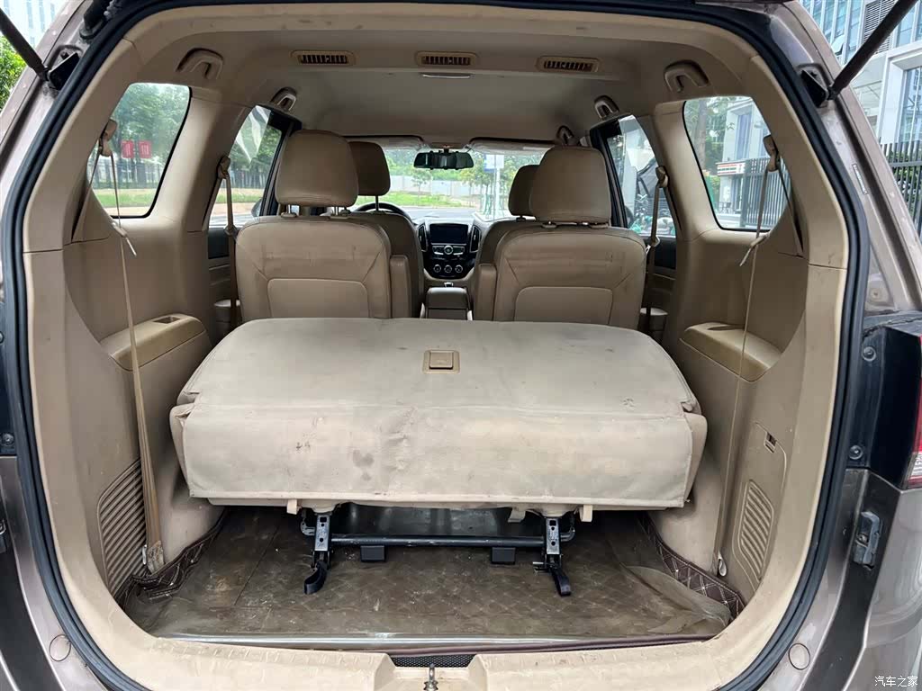 Wuling 730, 2015 25