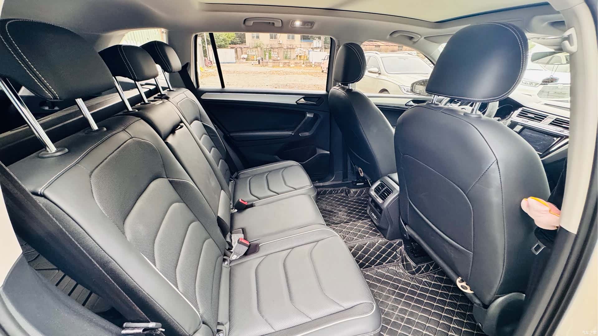 Volkswagen Tiguan L, 2020 16