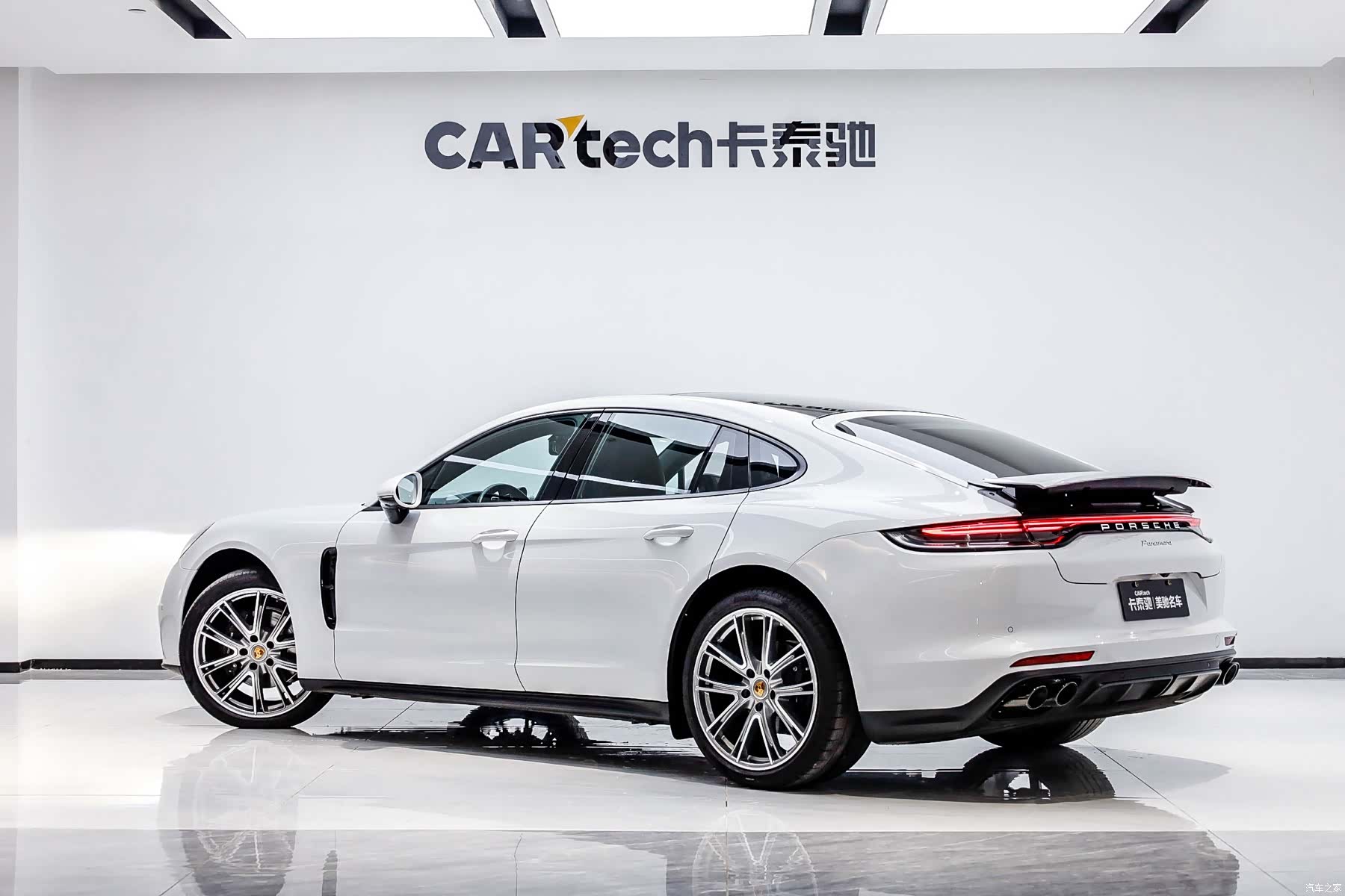 Porsche Panamera, 2023 34
