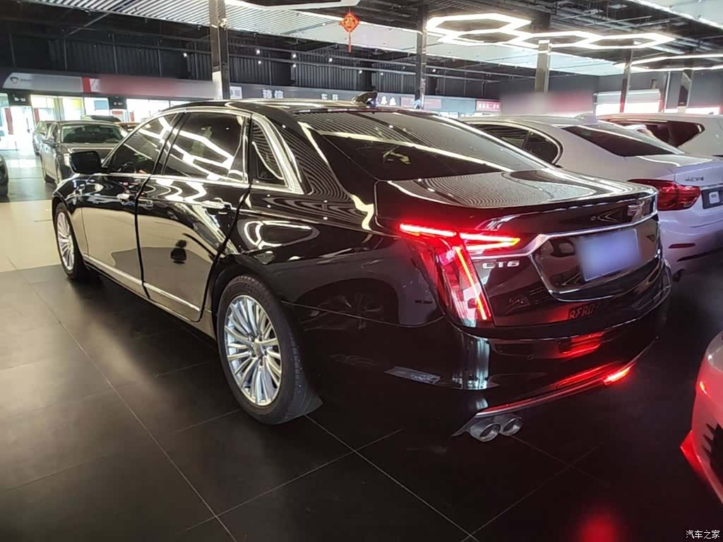 Cadillac CT6, 2023 все фото