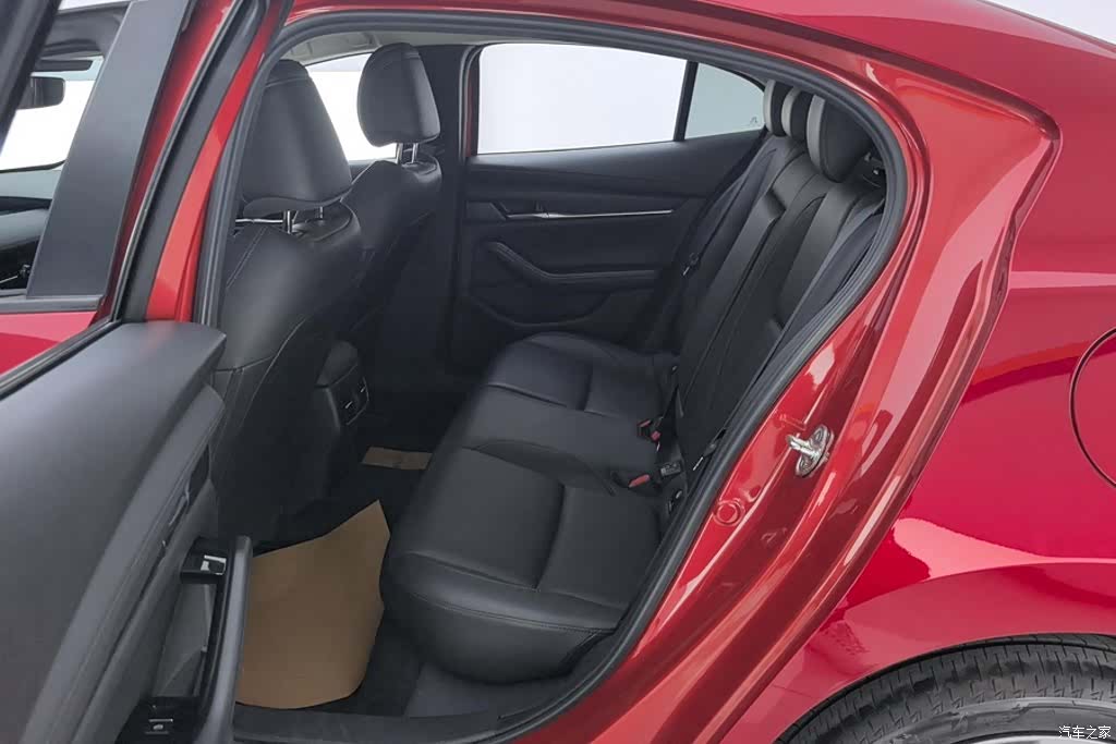 Mazda Mazda3, 2022 11