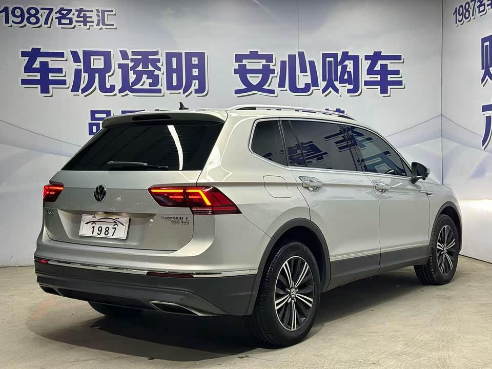 Volkswagen Tiguan L
