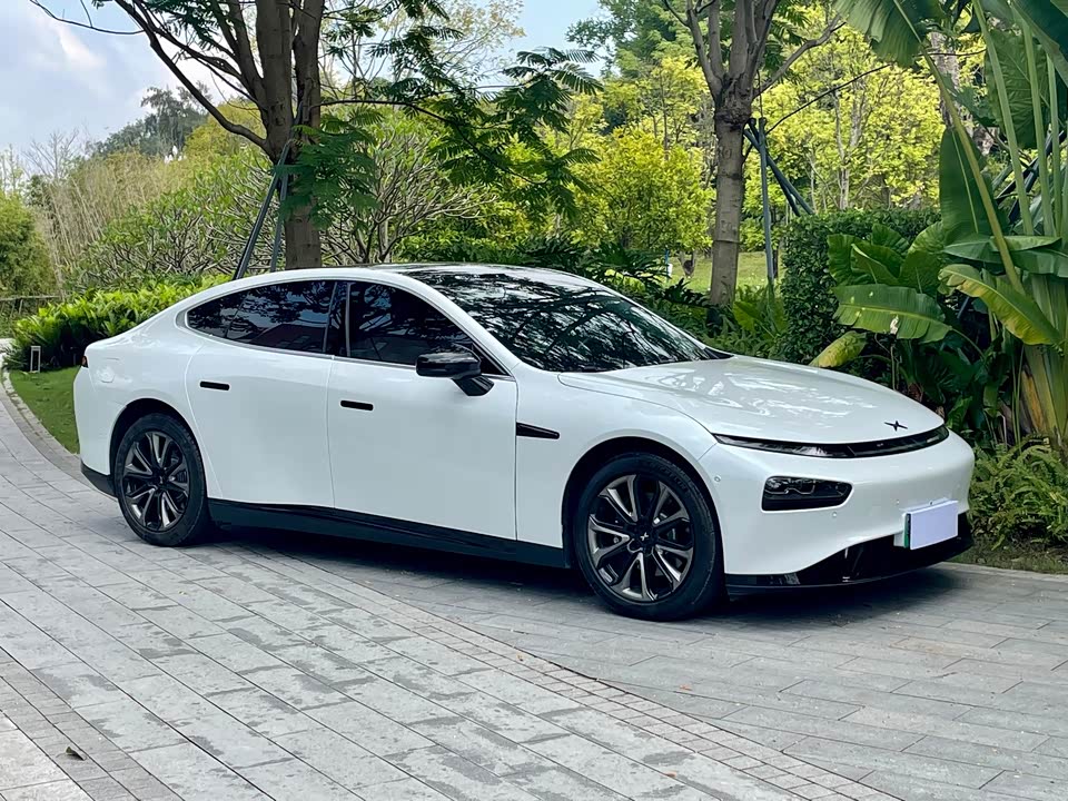 XPENG P7