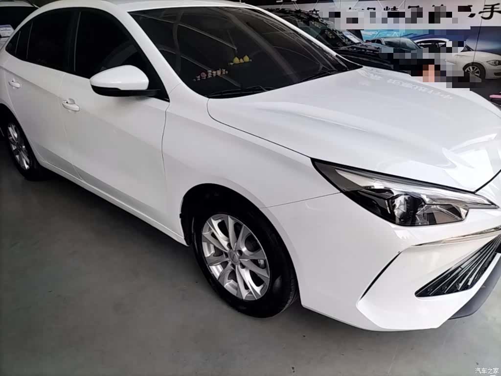 Roewe i5, 2025 4