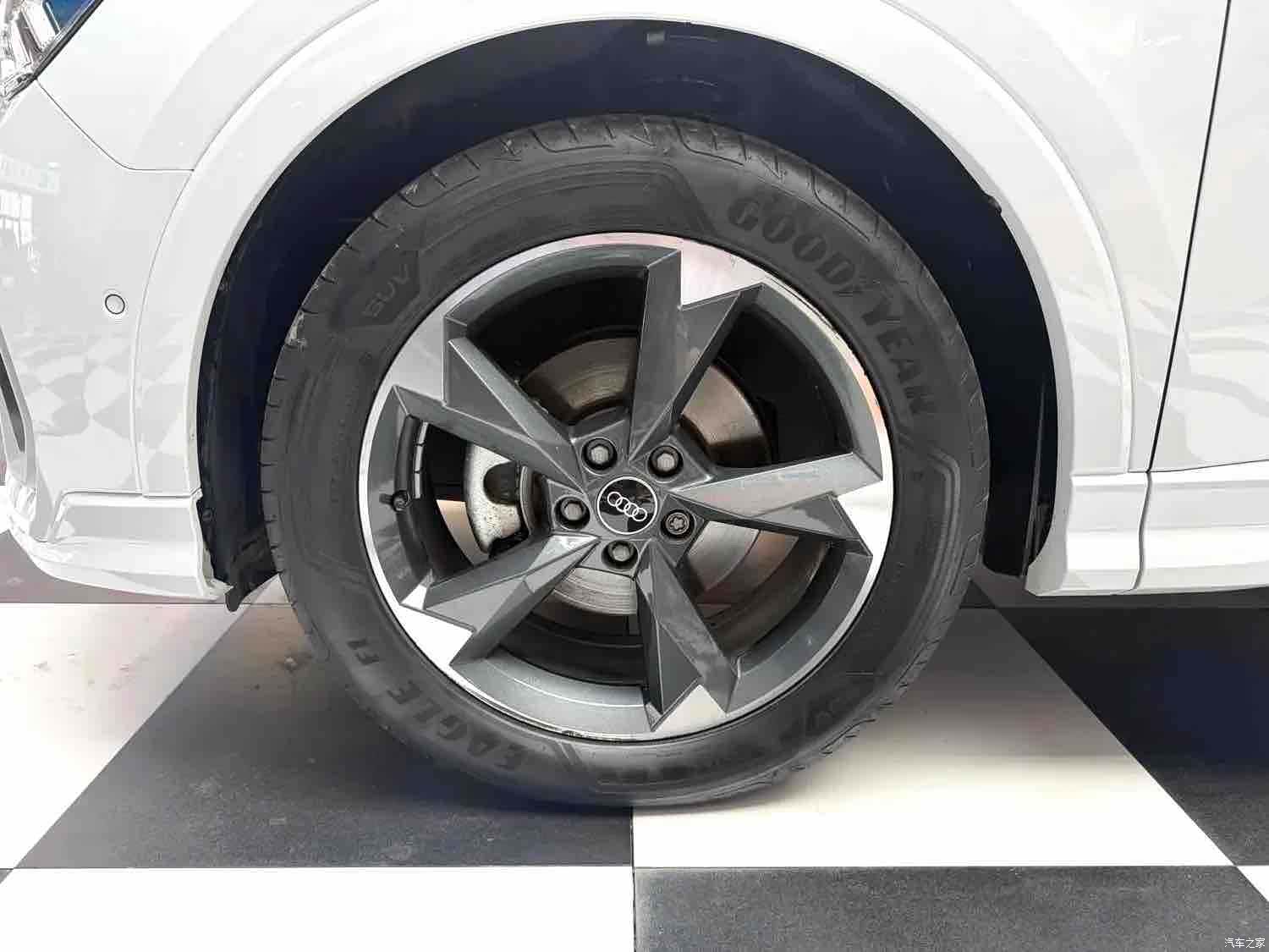 Audi Q3, 2022 7