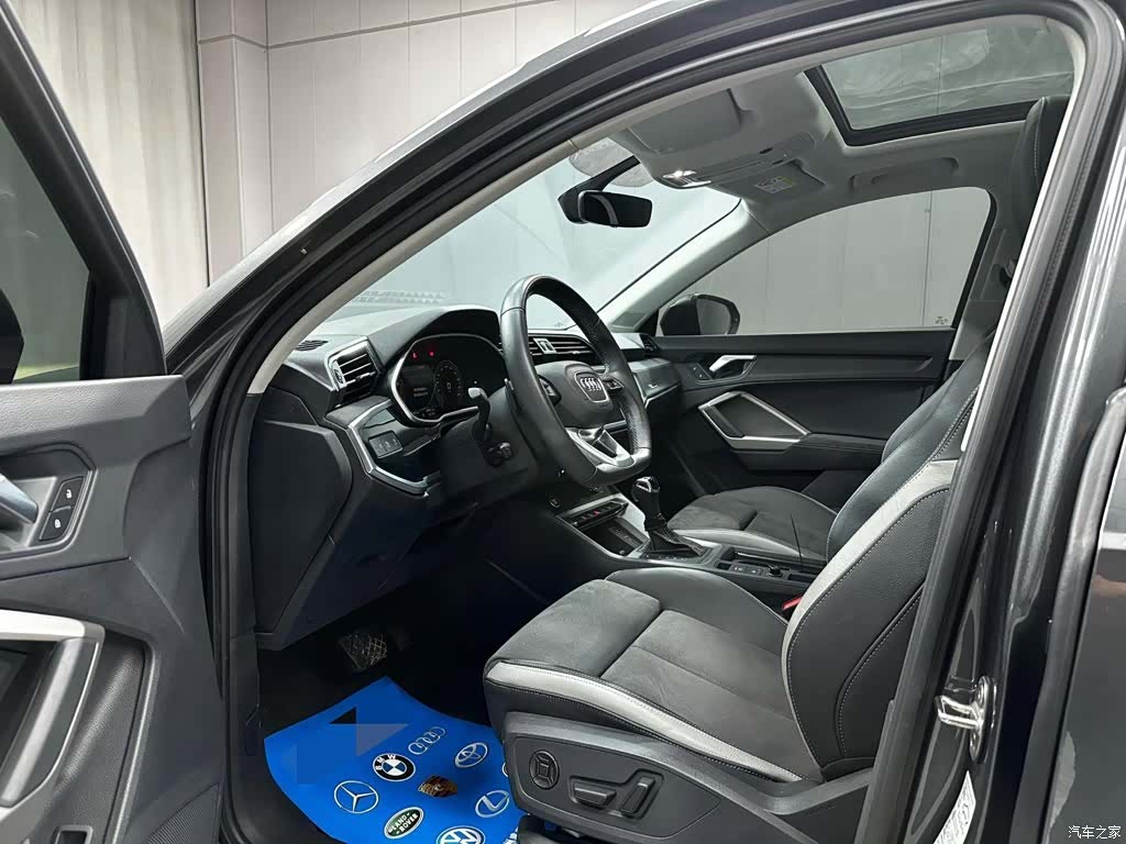 Audi Q3, 2023 10