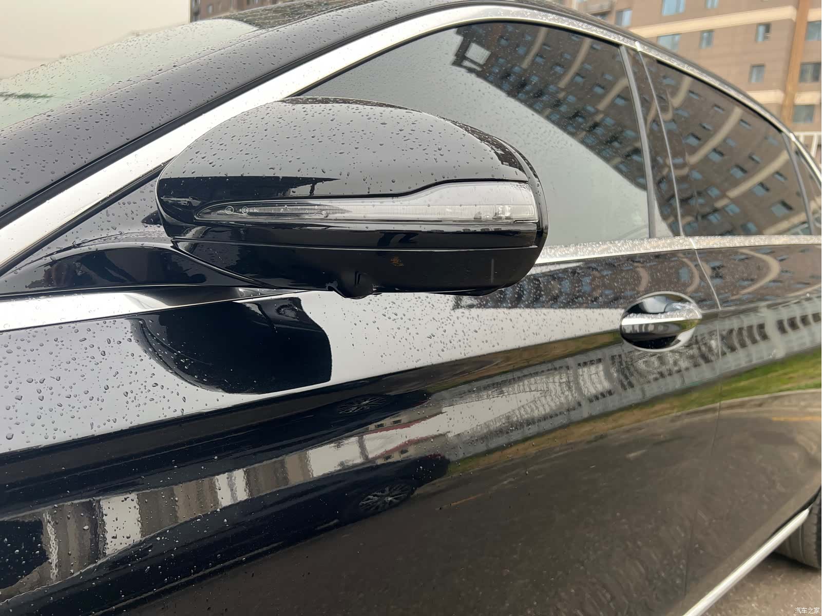 Mercedes-Benz E-Class, 2023 12