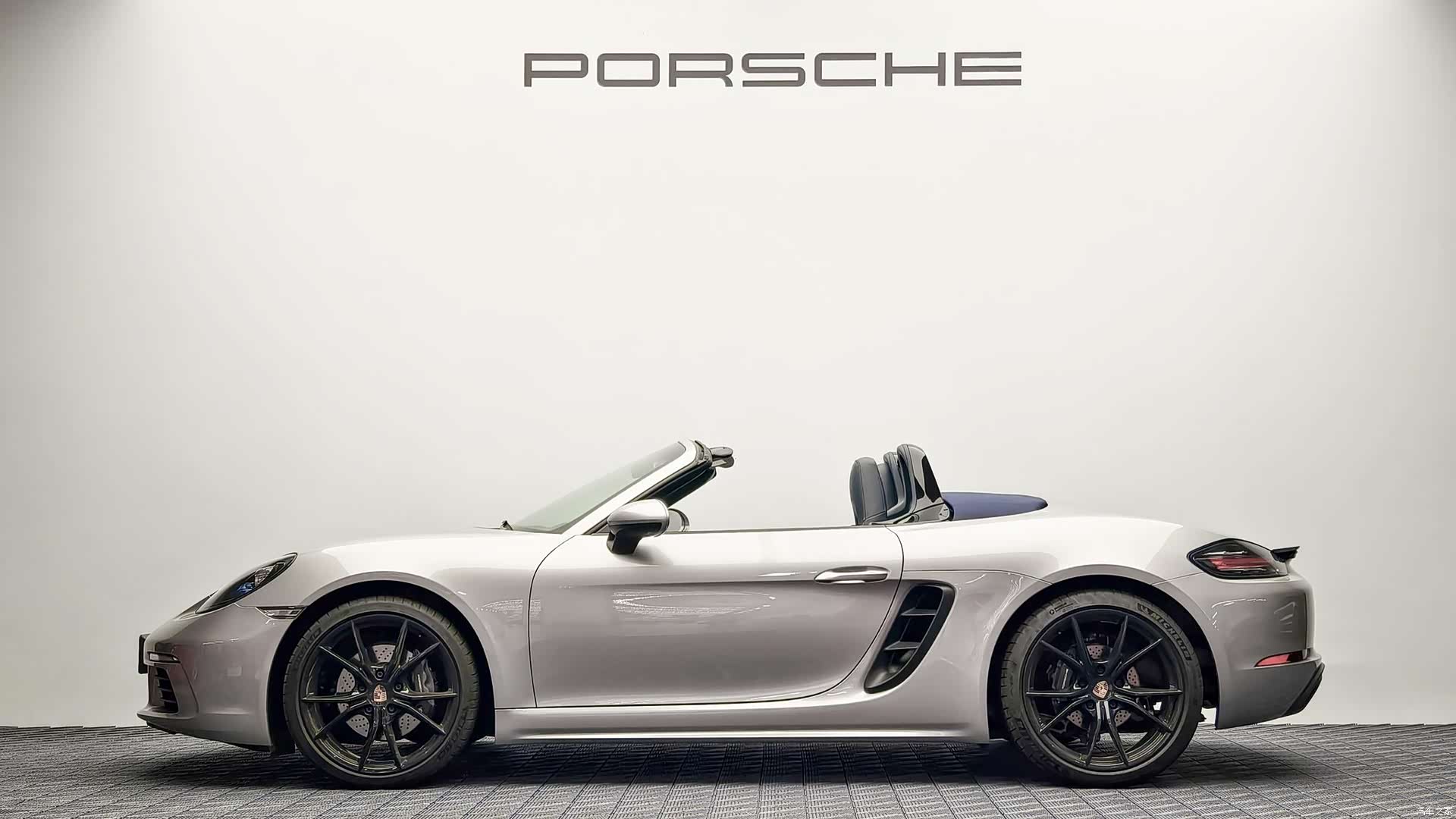 Porsche Boxster, 2023 4