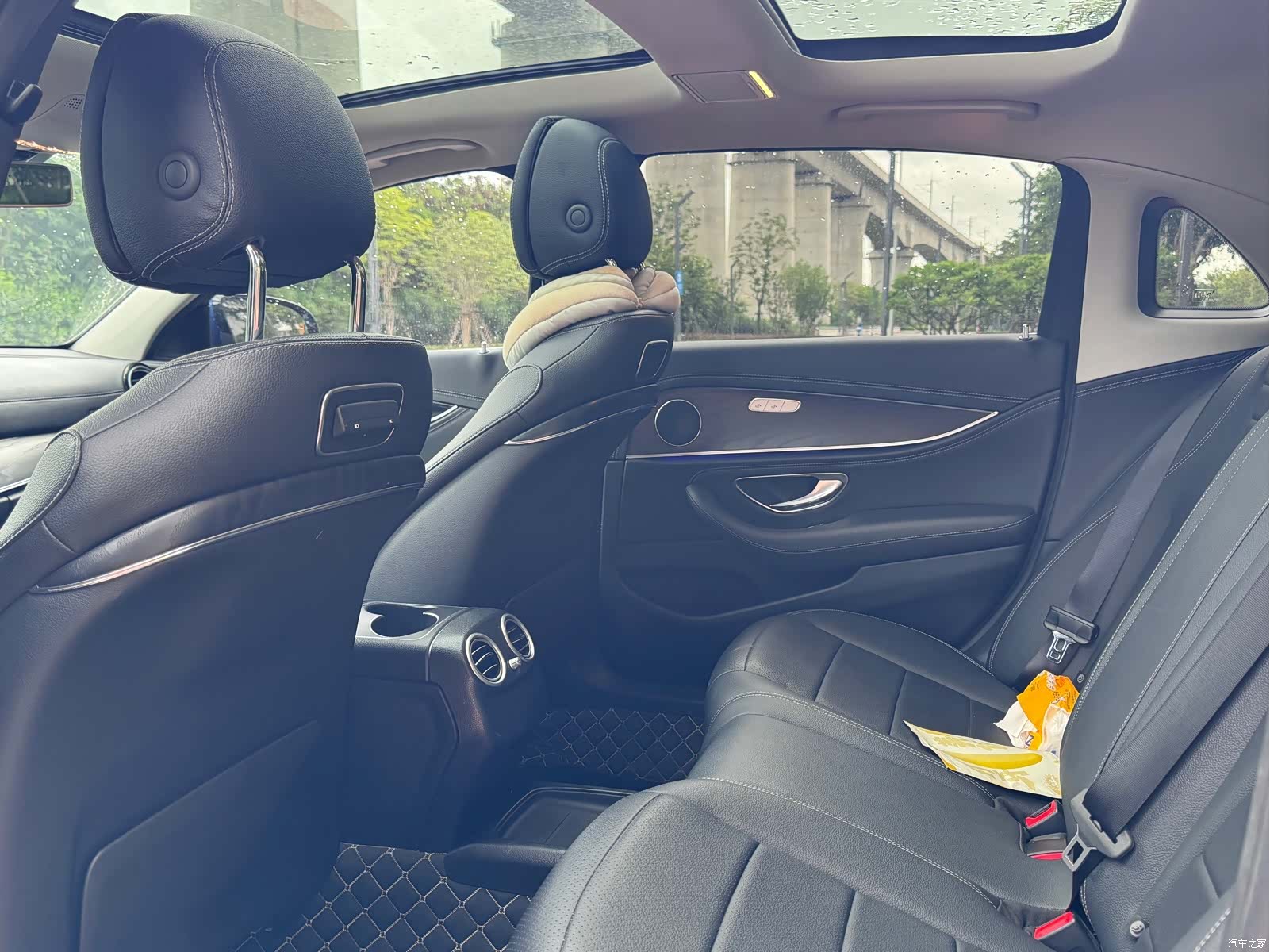 Mercedes-Benz E-Class, 2018 6