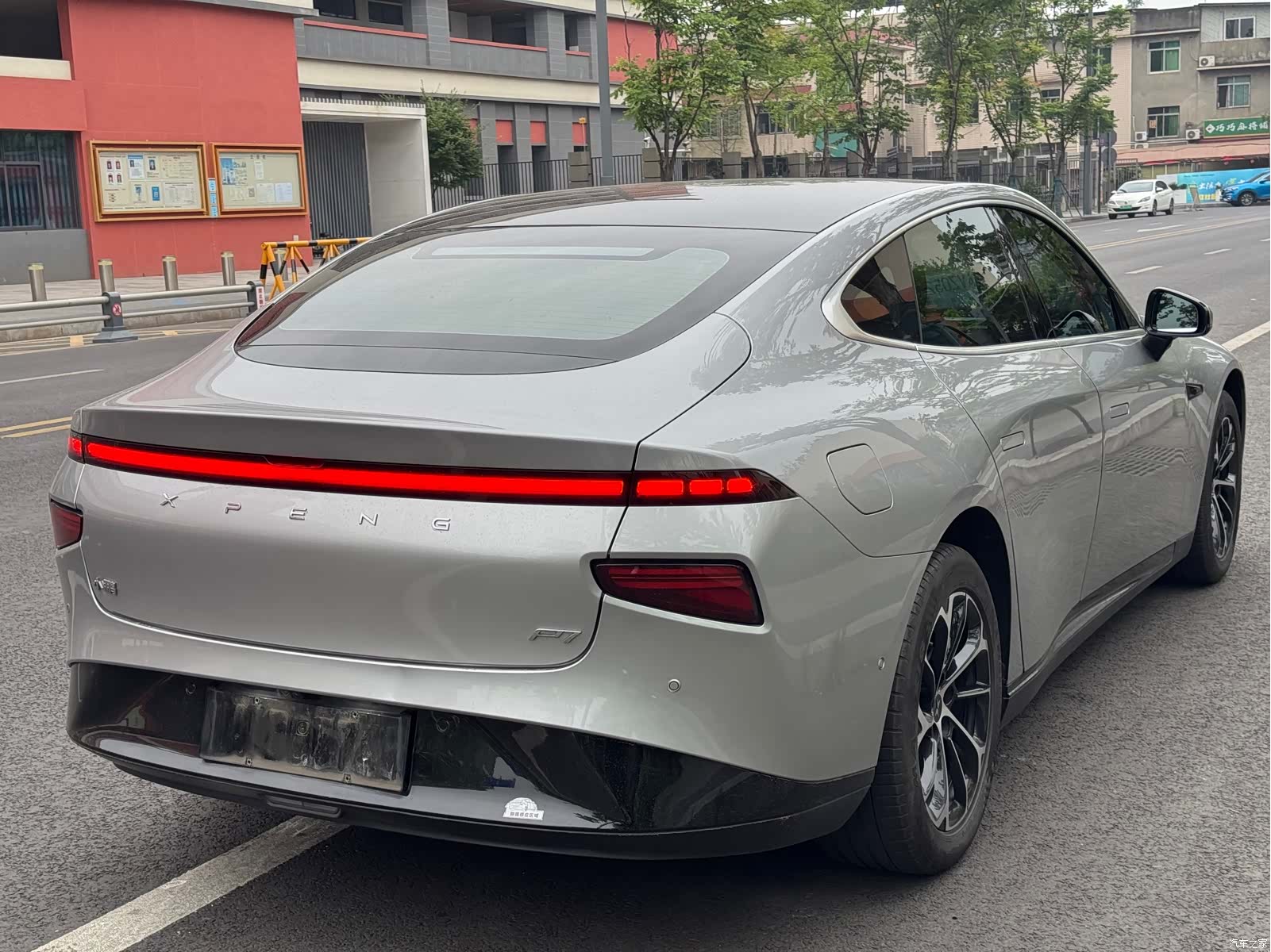 Xpeng P7, 2022 10