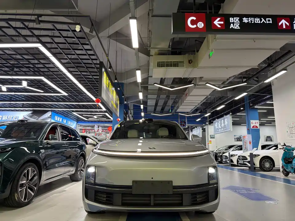 Li Auto Ideal L9