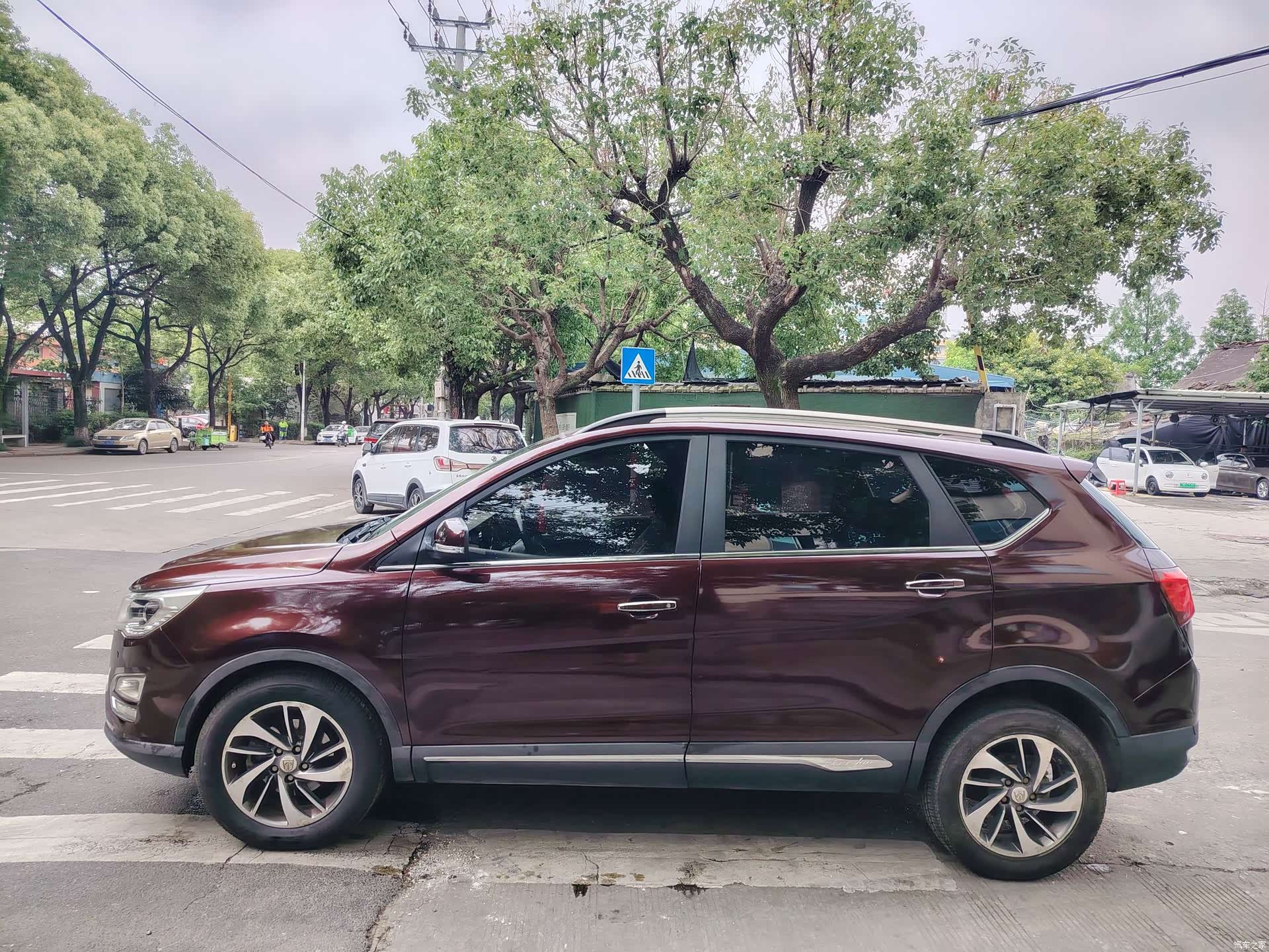 Wuling 560, 2017 10