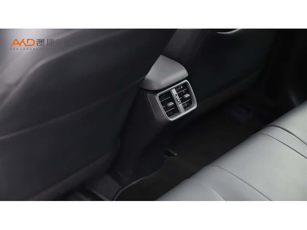 Lexus UX, 2019 9
