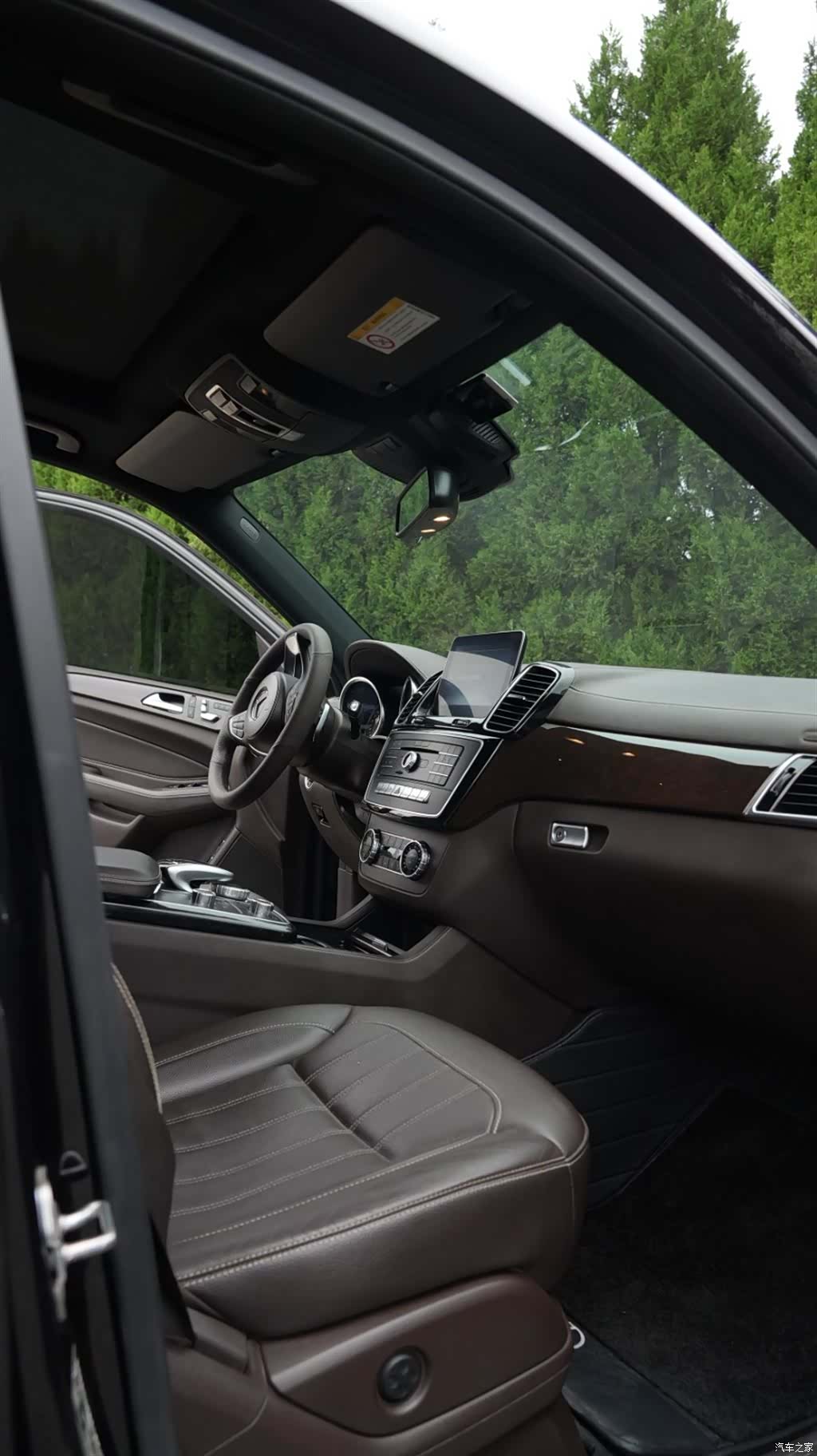 Mercedes-Benz GLS, 2018 9