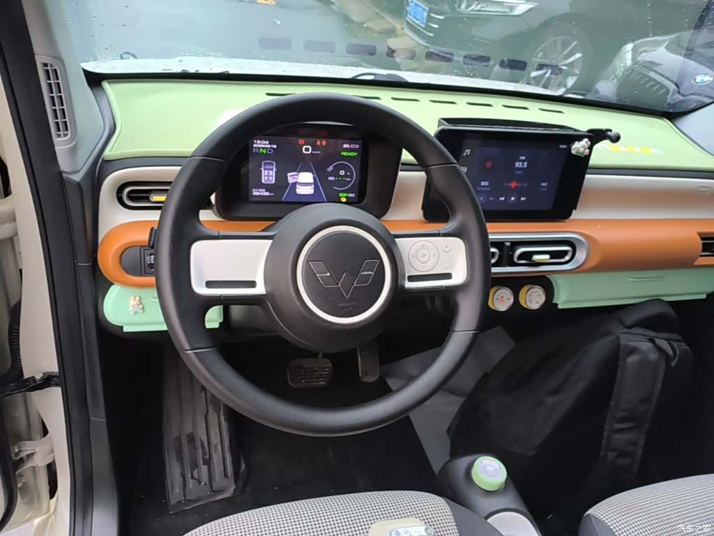 Wuling MINIEV, 2024 11