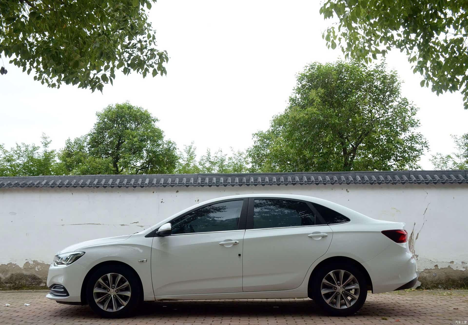 Chevrolet 320, 2021 14