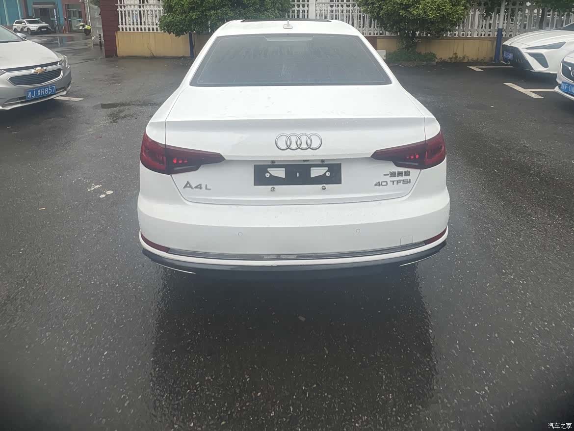 Audi A4L, 2019 4