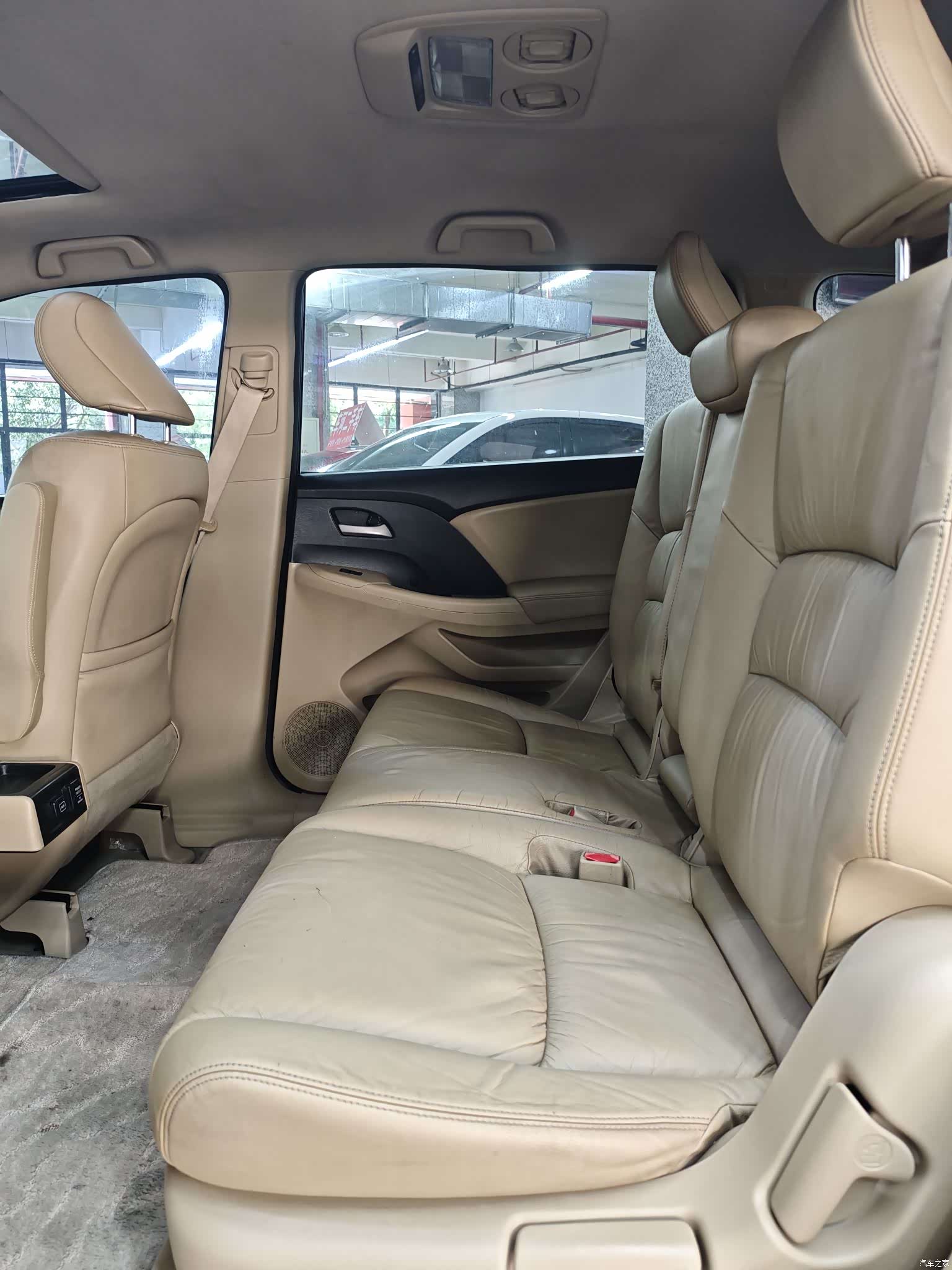 Honda Odyssey, 2011 6