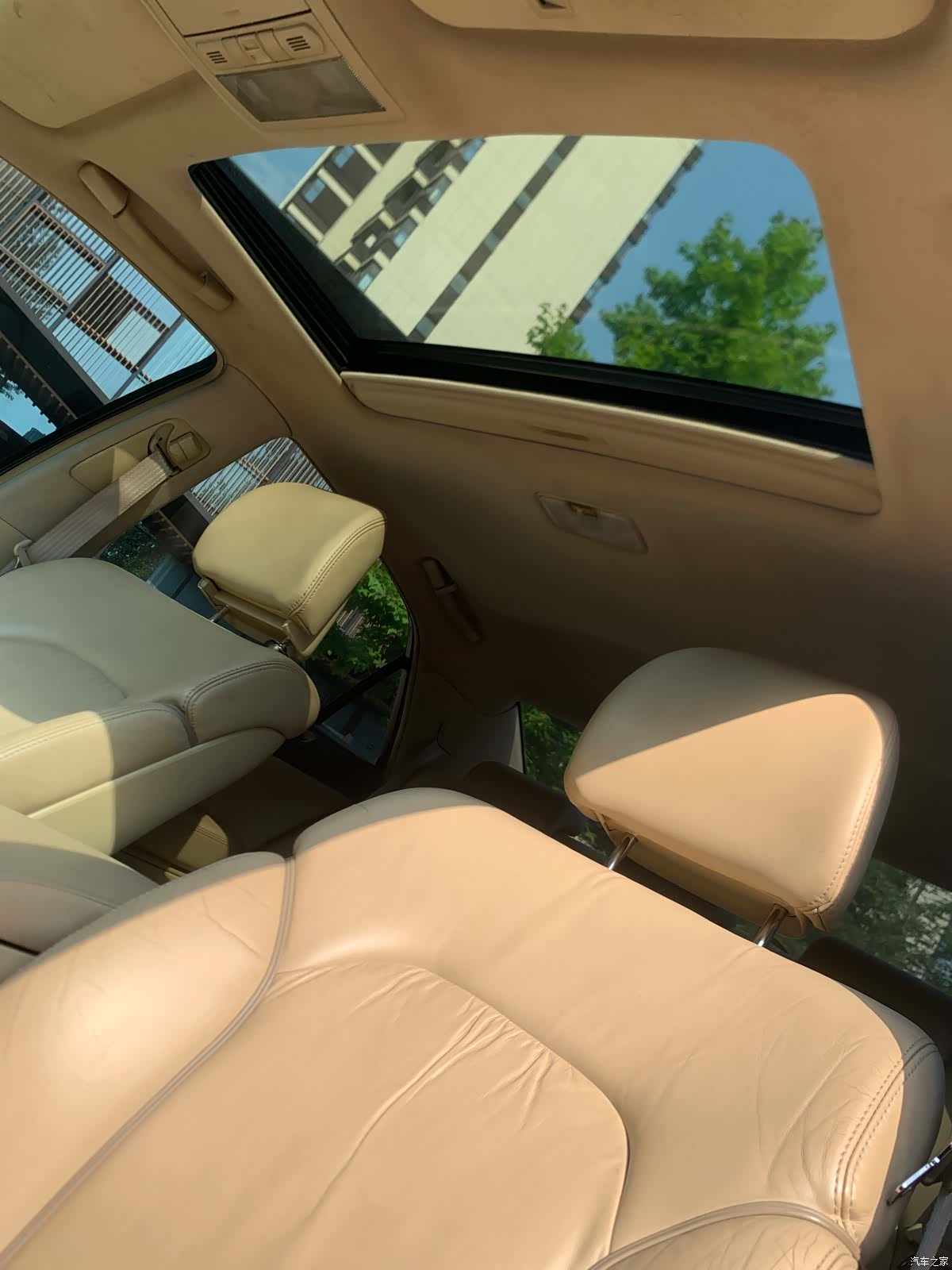 Toyota 2.5S, 2010 15