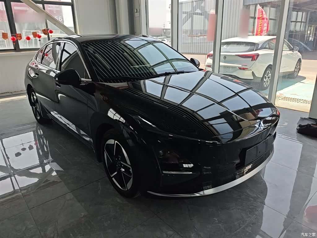 Wuling Starlight, 2025 4